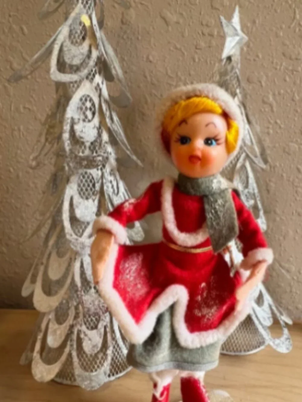 Vintage Ice Skater Dolls Christmas Felt 60s 70s Japan. Set of 4.